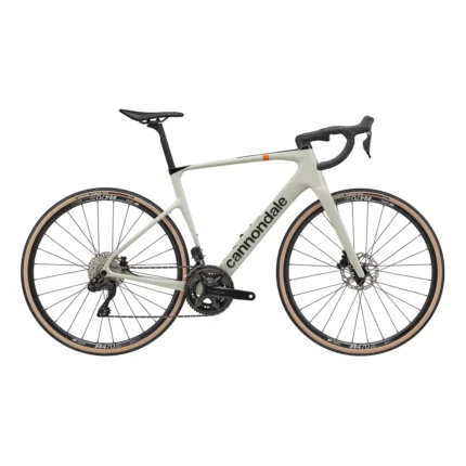 Cannondale Synapse Carbon 4 endurance road bike in Chalk