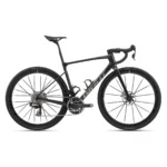 Giant Defy Advanced SL 0 endurance road bike in Arctic Light/Chrome