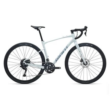 Giant Revolt 2 Gravel Bike 2026 in Icicle White