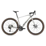 Giant Revolt Advanced 0 gravel bike in Snow Drift