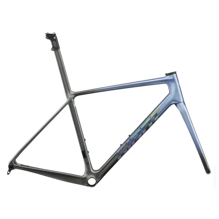 Giant TCR Advanced SL Frameset 2026 in Atmosphere:Stealth Chrome:Iris